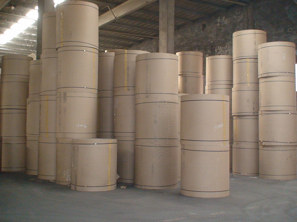 我國(guó)造紙業(yè)進(jìn)出口向左走向右走？